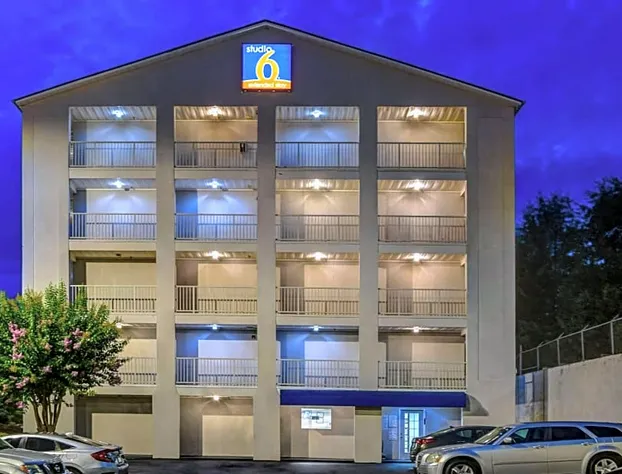 Studio 6 Atlanta, GA - Chamblee hotel detail image 2