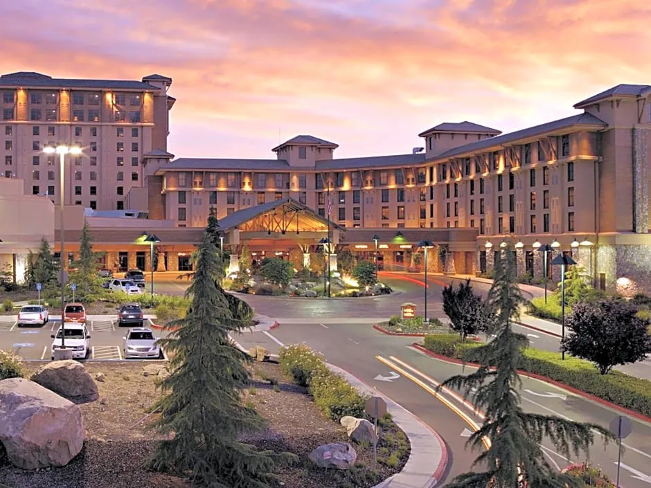 Chukchansi Gold Resort & Casino hotel hero