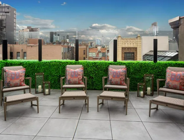 Redford Hotel hotel detail image 4