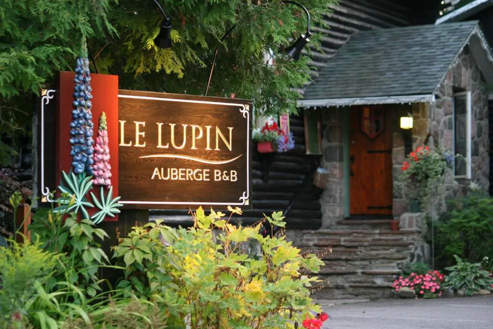 Auberge Le Lupin B&B hotel hero
