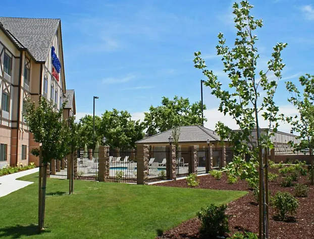 Fairfield Inn & Suites by Marriott Selma Kingsburg hotel detail image 2