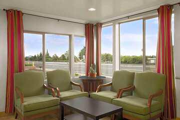 Travelodge by Wyndham Flagstaff Near I-40 hotel detail image 1
