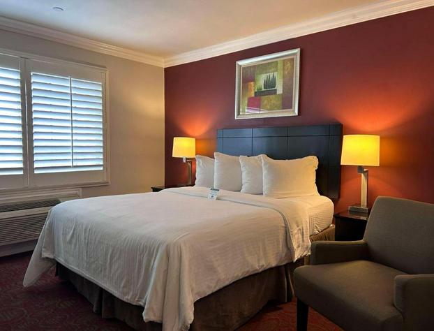 Best Western Burbank Airport Inn hotel detail image 4