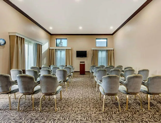 Comfort Inn & Suites Colton hotel detail image 2