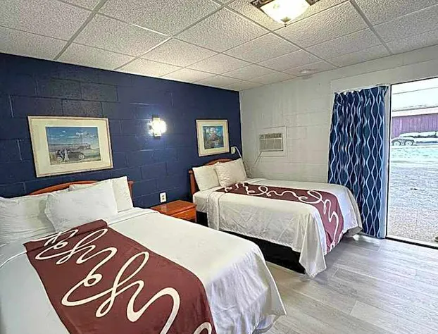 Sleep-ees Inn, Saginaw & Frankenmuth hotel detail image 4