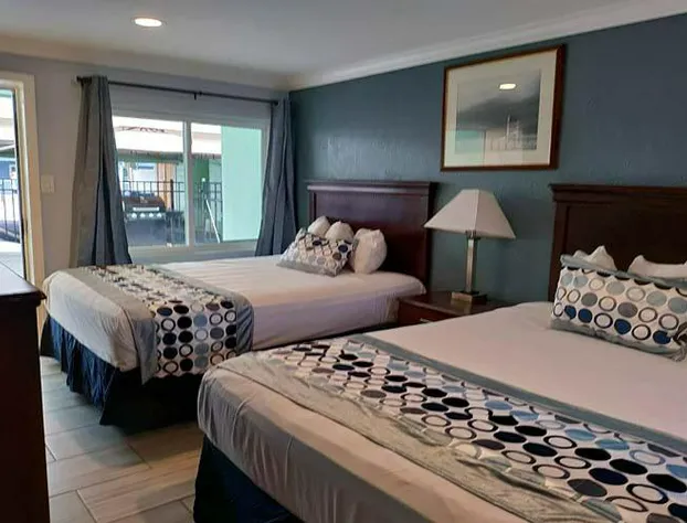 Sunset Beach Hotel hotel detail image 4