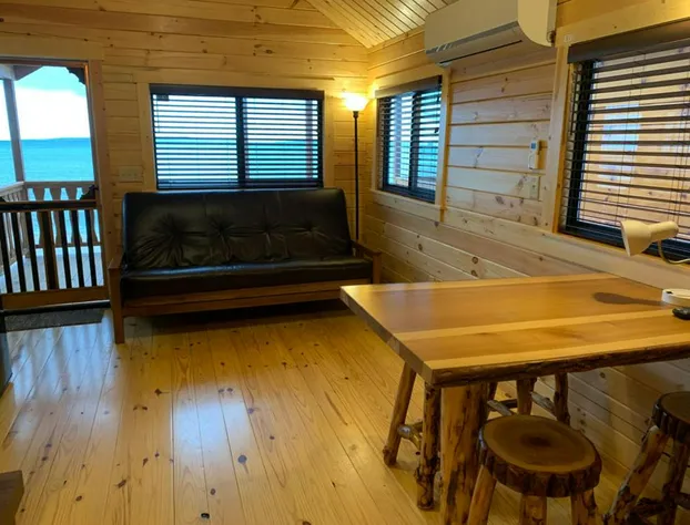 Waterfront Inn - Mackinaw City hotel detail image 1