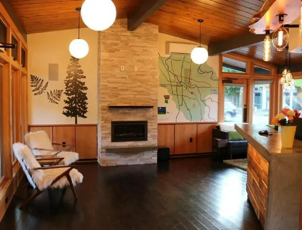 Timbers Inn hotel detail image 2