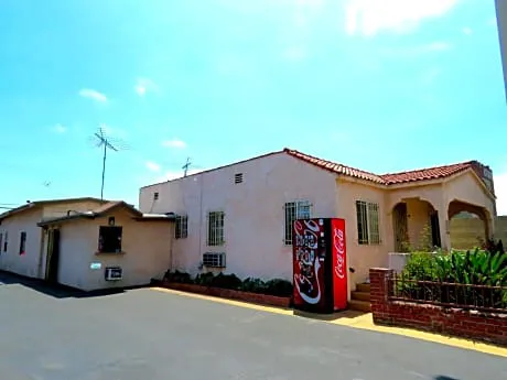 La Bonita Inn Motel hotel detail image 3