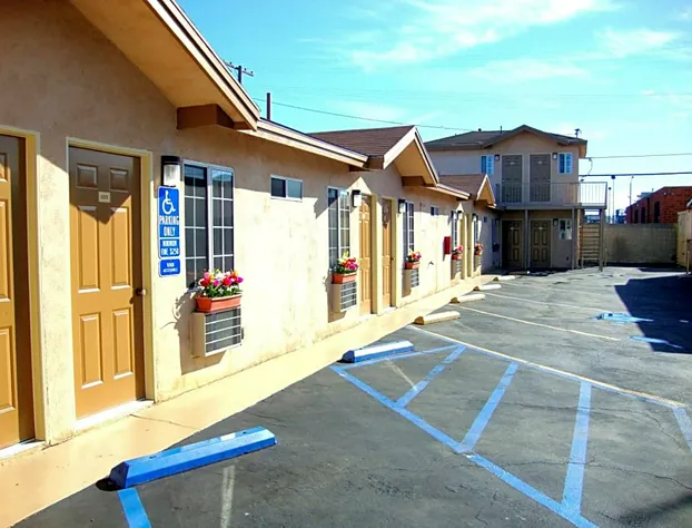 La Bonita Inn Motel hotel detail image 3