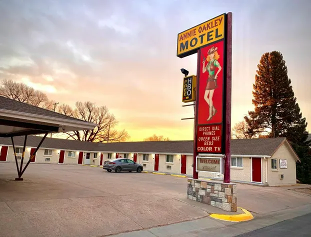 Annie Oakley Motel Oakley hotel detail image 4