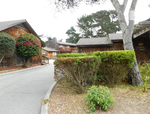 Pacific Gardens Inn hotel detail image 1