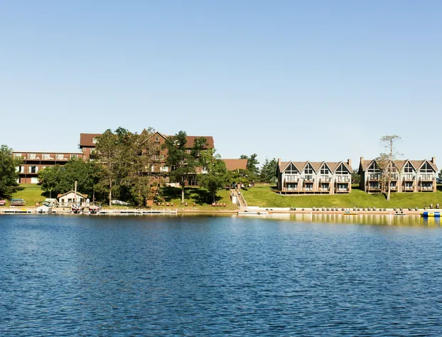 Maddens On Gull Lake hotel detail image 1