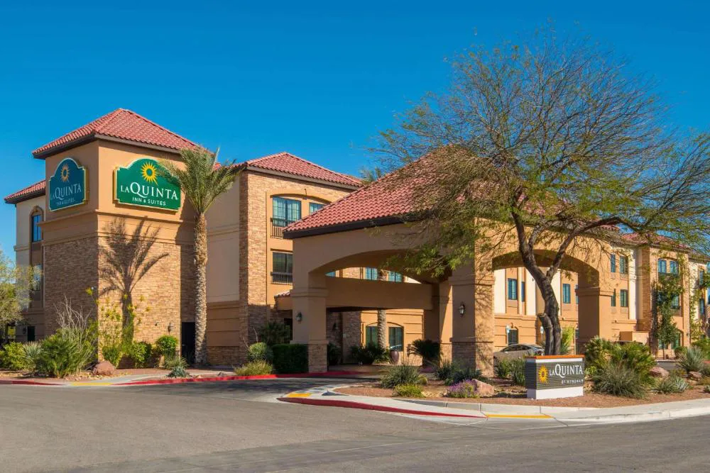 La Quinta Inn & Suites by Wyndham Las Vegas Airport South hotel hero