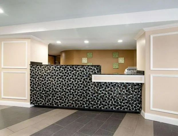 Rodeway Inn Syracuse Carrier Circle hotel detail image 4