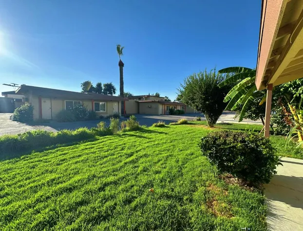 Royal Inn and Suites hotel detail image 3