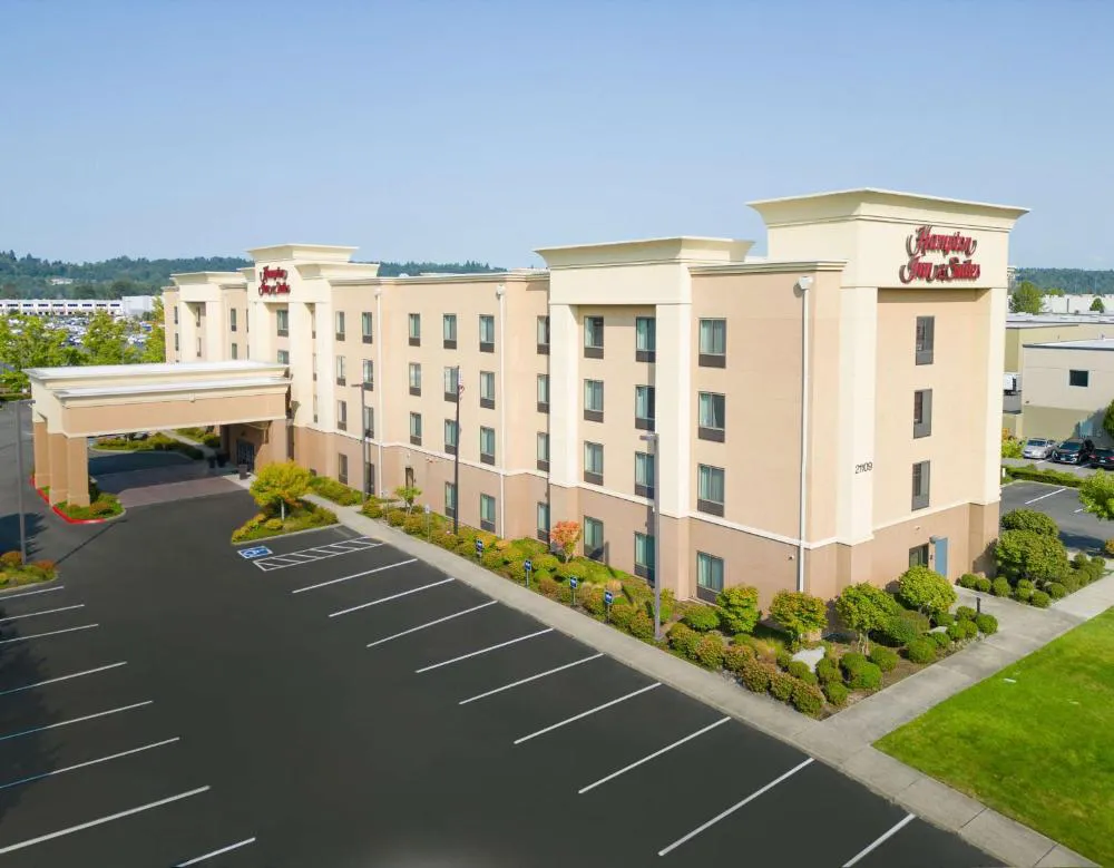 Hampton Inn & Suites Seattle/Kent,WA hotel hero