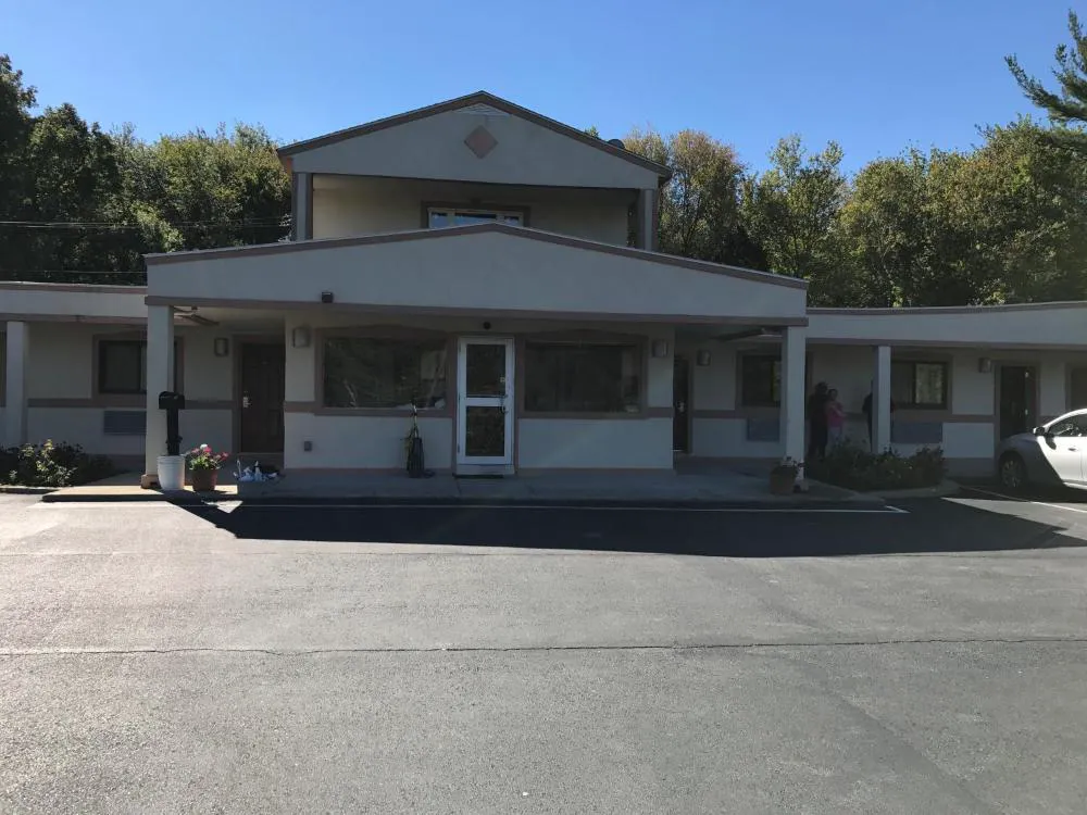 Sky View Motor Inn Johnston hotel hero