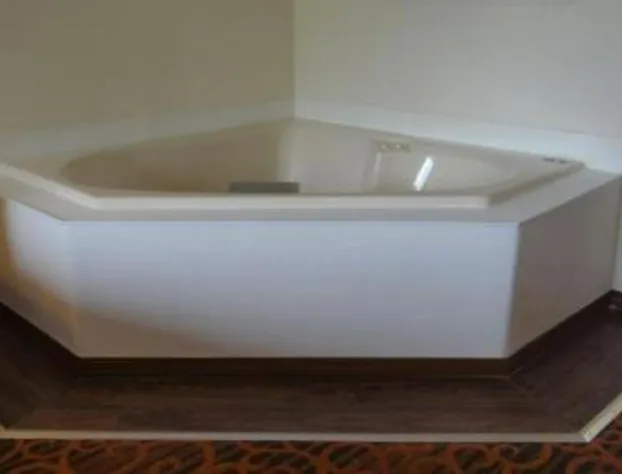 Bayshore Inn hotel detail image 3