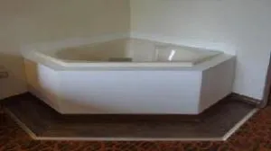 Bayshore Inn hotel detail image 4