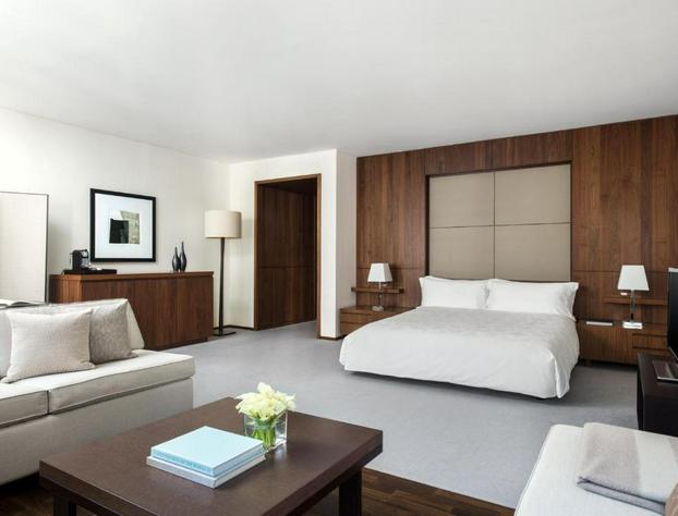 The Langham, New York, Fifth Avenue hotel detail image 3