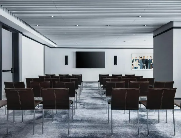 The Langham, New York, Fifth Avenue hotel detail image 4