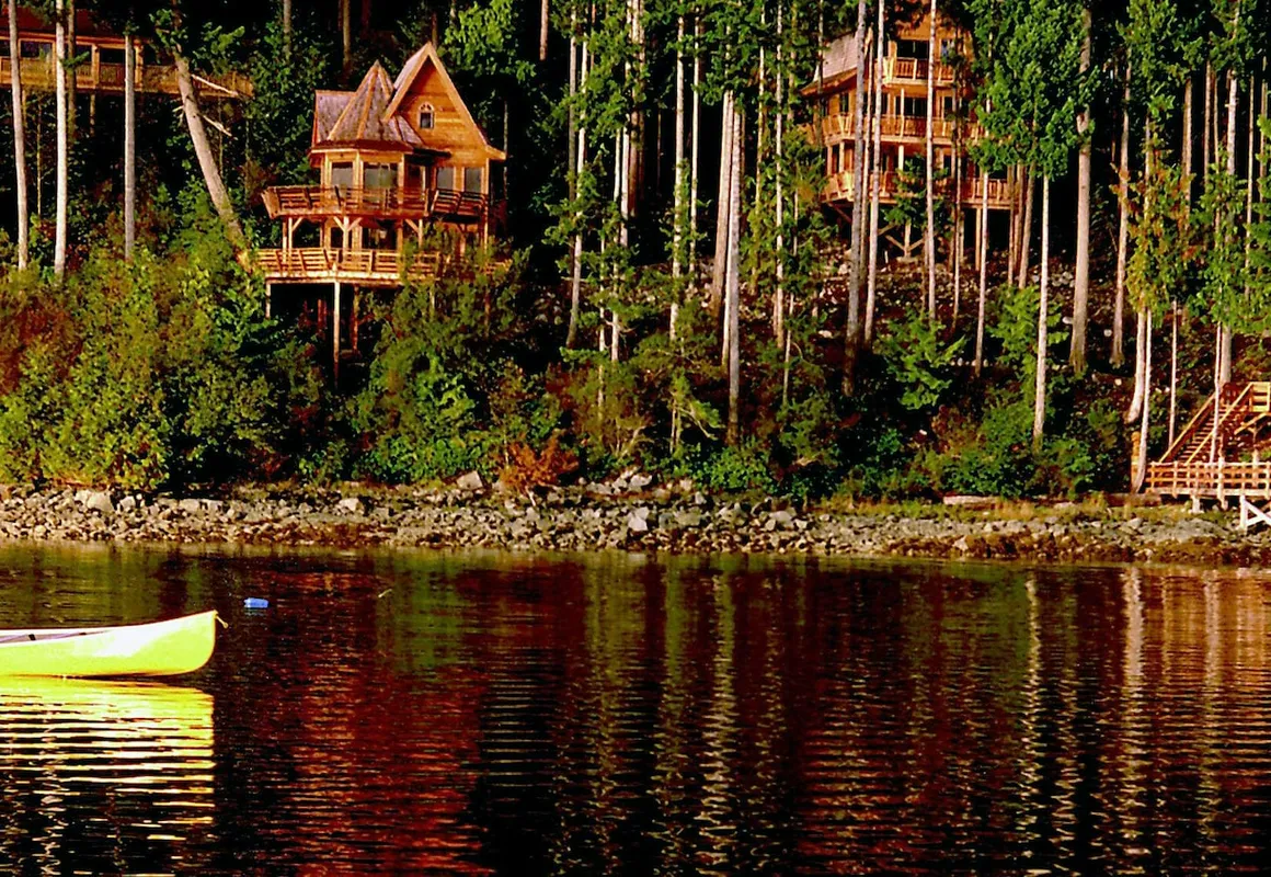 Desolation Resort hotel hero