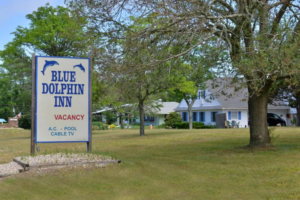 Blue Dolphin Inn hotel hero