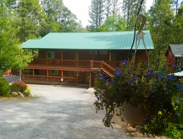 Yosemite Riverside Inn hotel detail image 3