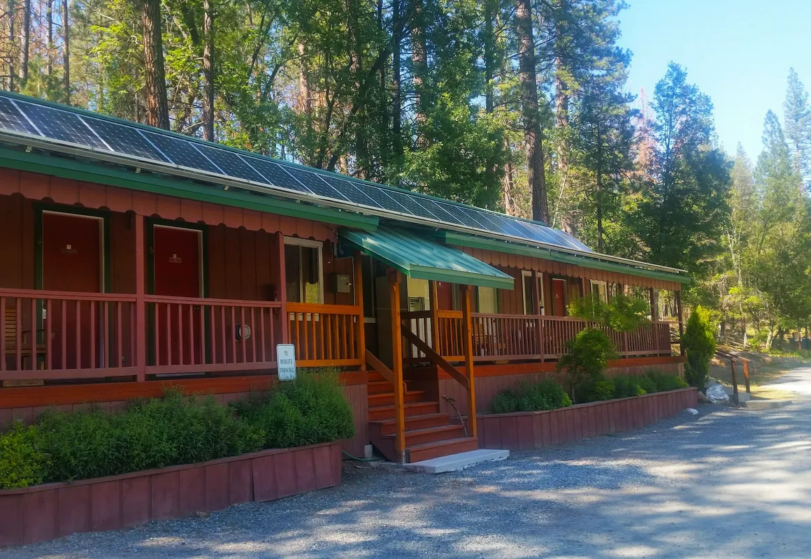 Yosemite Riverside Inn hotel hero