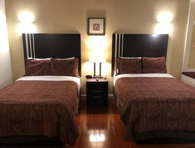 Lombard Plaza Motel hotel detail image 4