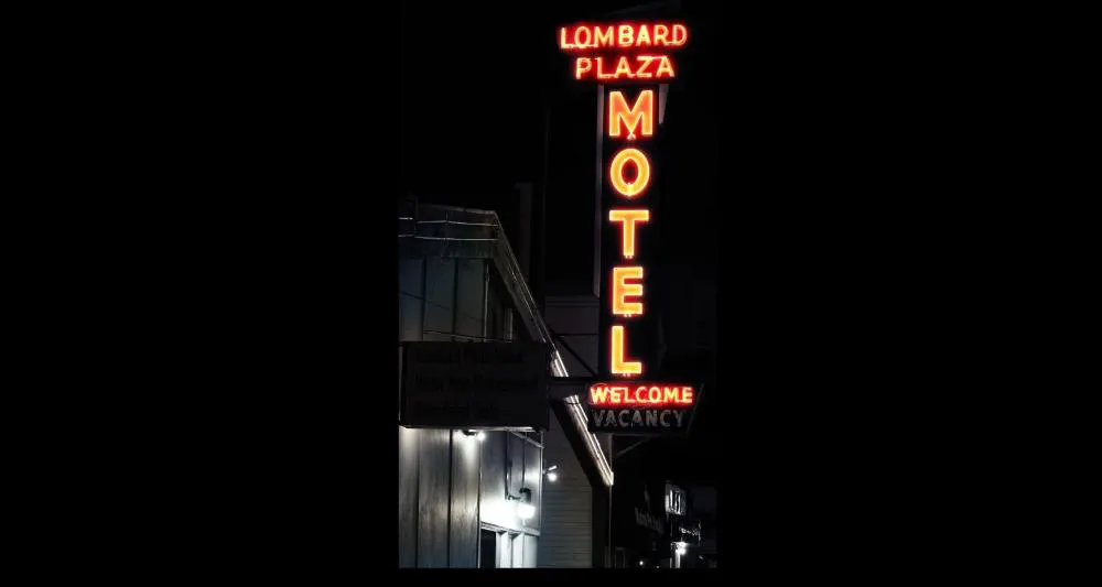Lombard Plaza Motel hotel hero