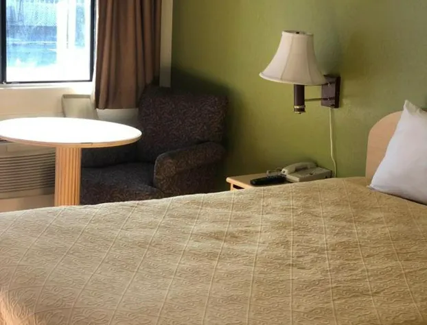 Kelseyville Motel hotel detail image 4