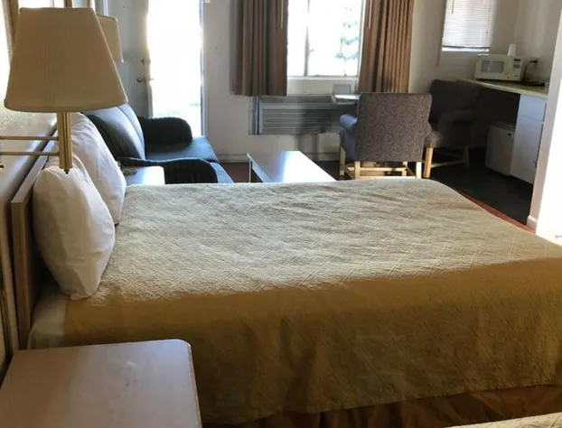 Kelseyville Motel hotel detail image 3