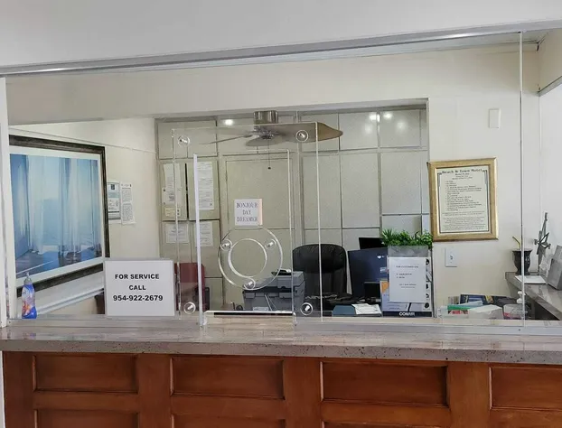 Beach and Town Motel hotel detail image 3