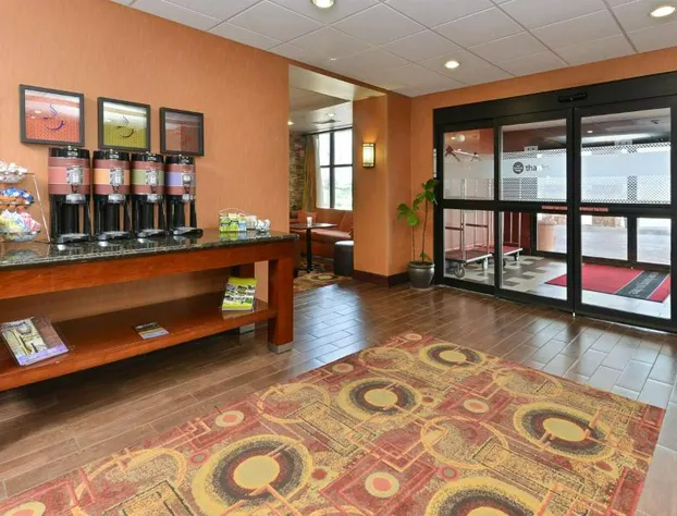 Hampton Inn Muscatine hotel detail image 2