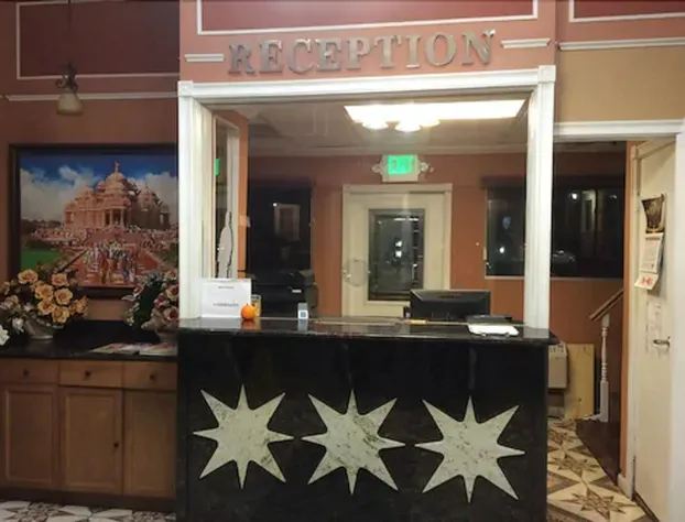 Regal Inn & Suites hotel detail image 2