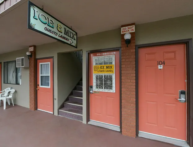 Canadas Best Value Inn & Suites Vernon hotel detail image 3