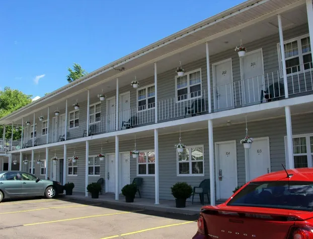 Midtown Motel & Suites hotel detail image 1