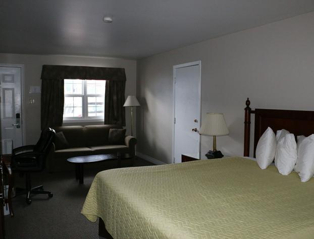 Midtown Motel & Suites hotel detail image 3