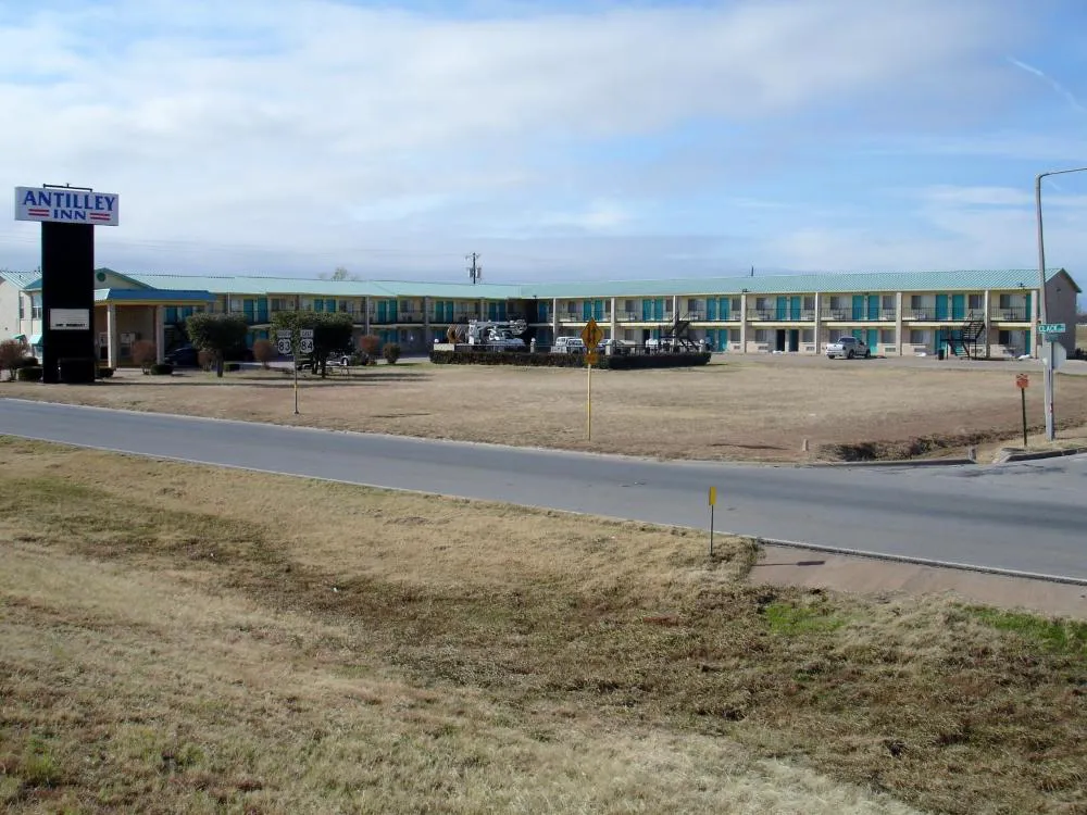 Antilley Inn hotel hero