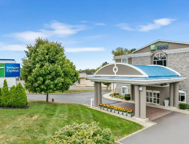 Holiday Inn Express Hartford – Newington, by IHG hotel detail image 1