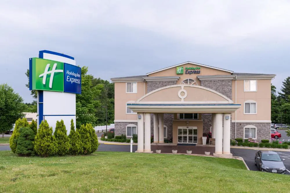 Holiday Inn Express Hartford – Newington, by IHG hotel hero