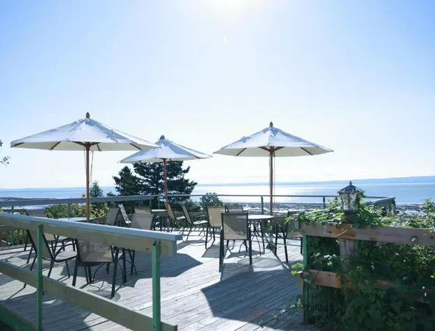 Hotel La Roche Pleureuse hotel detail image 1