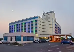 Travelodge by Wyndham Avenel Woodbridge hotel hero