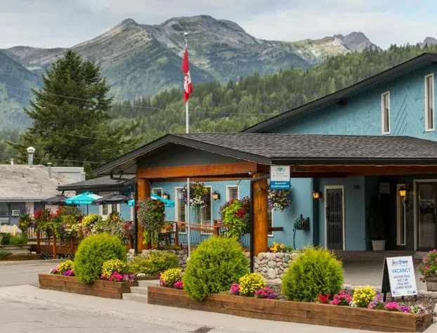 Red Tree Lodge hotel detail image 3