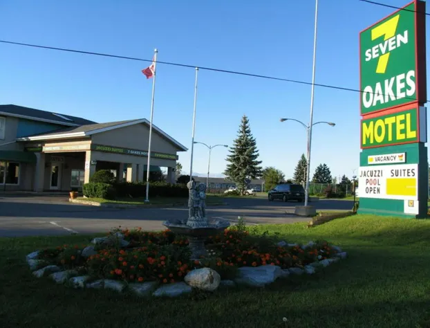 Seven Oakes Motel hotel detail image 1