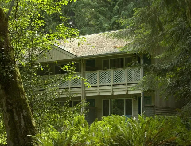 Lake Crescent Lodge hotel detail image 1