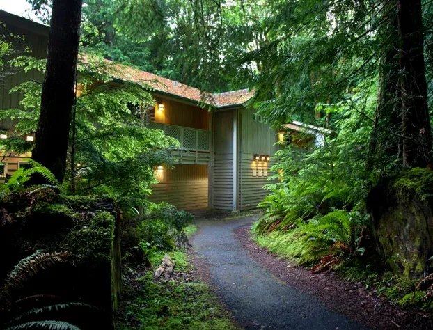 Lake Crescent Lodge hotel detail image 3