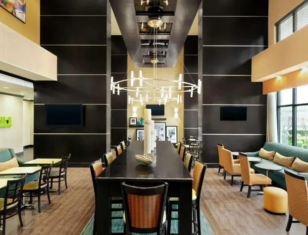 Hampton Inn & Suites Houston/Pasadena hotel detail image 3